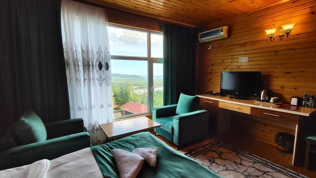 Kungut Hotel & Restaurant Sheki Exterior photo